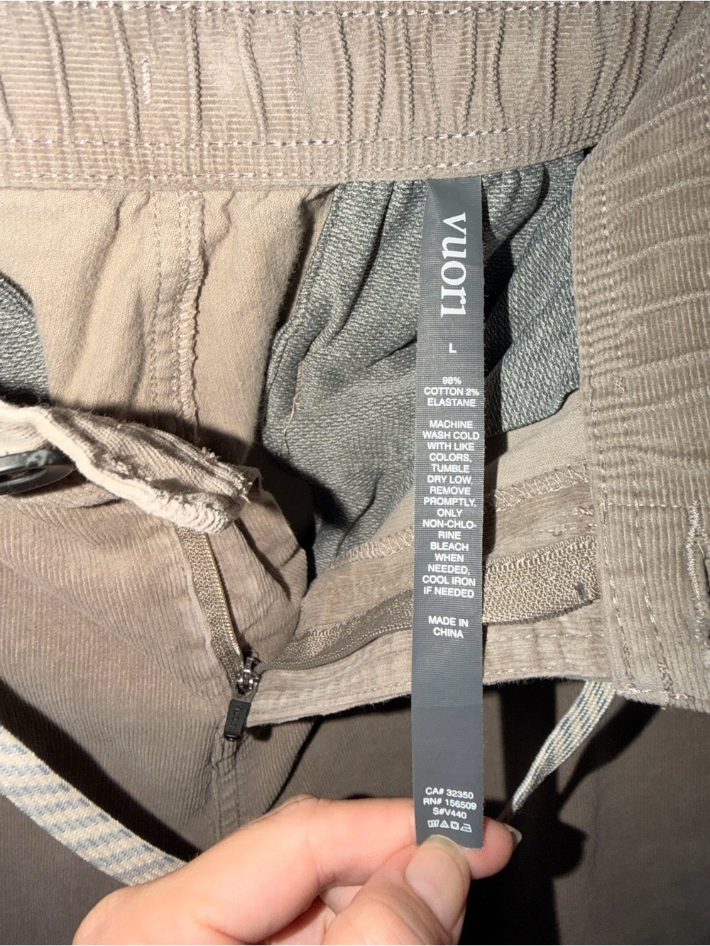 Vuori Optimist Corduroy Pants Men’s Large Like New Minimalist Athleisure - Picture 7 of 9